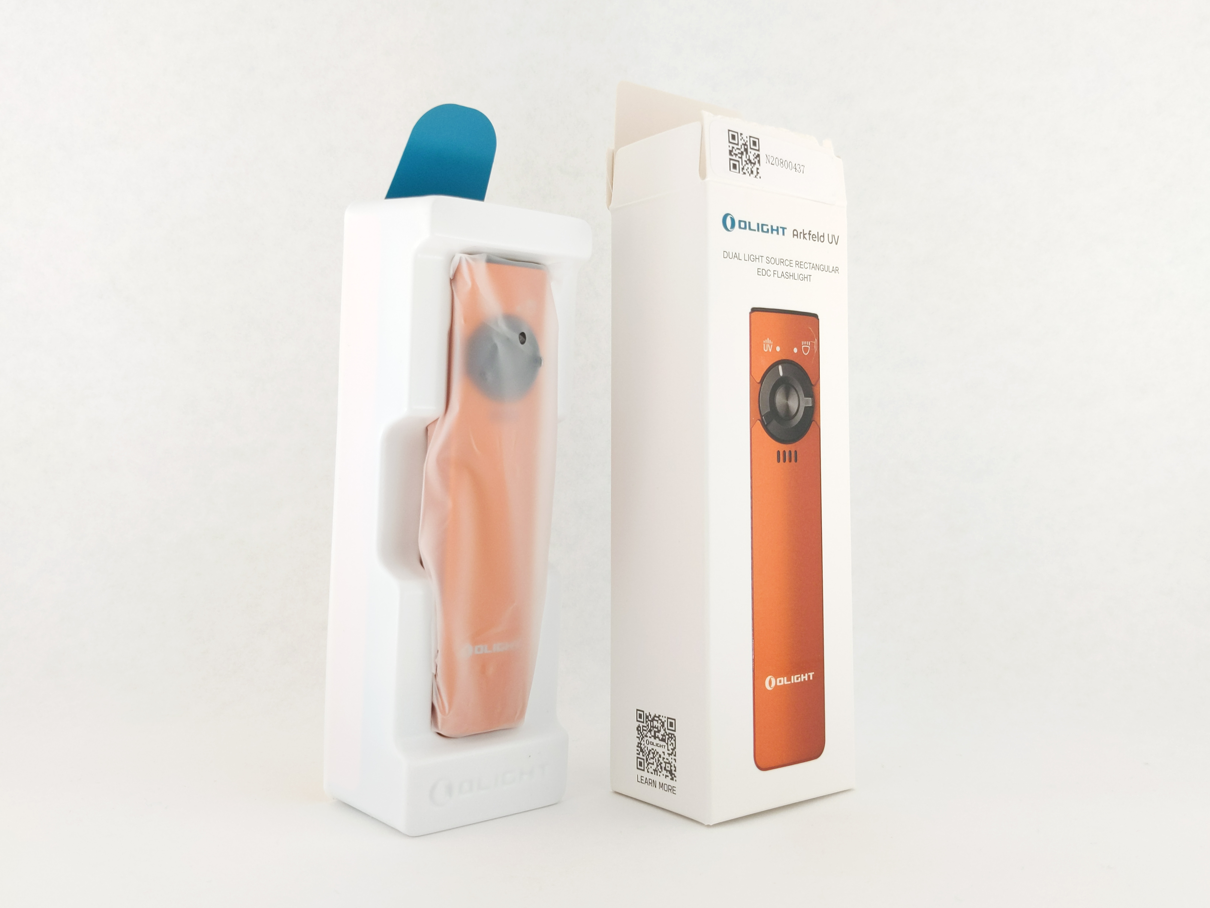 テレビ OLIGHT Arkfield UV Olight Arkfeld UV Review – Slim EDC with Great UV