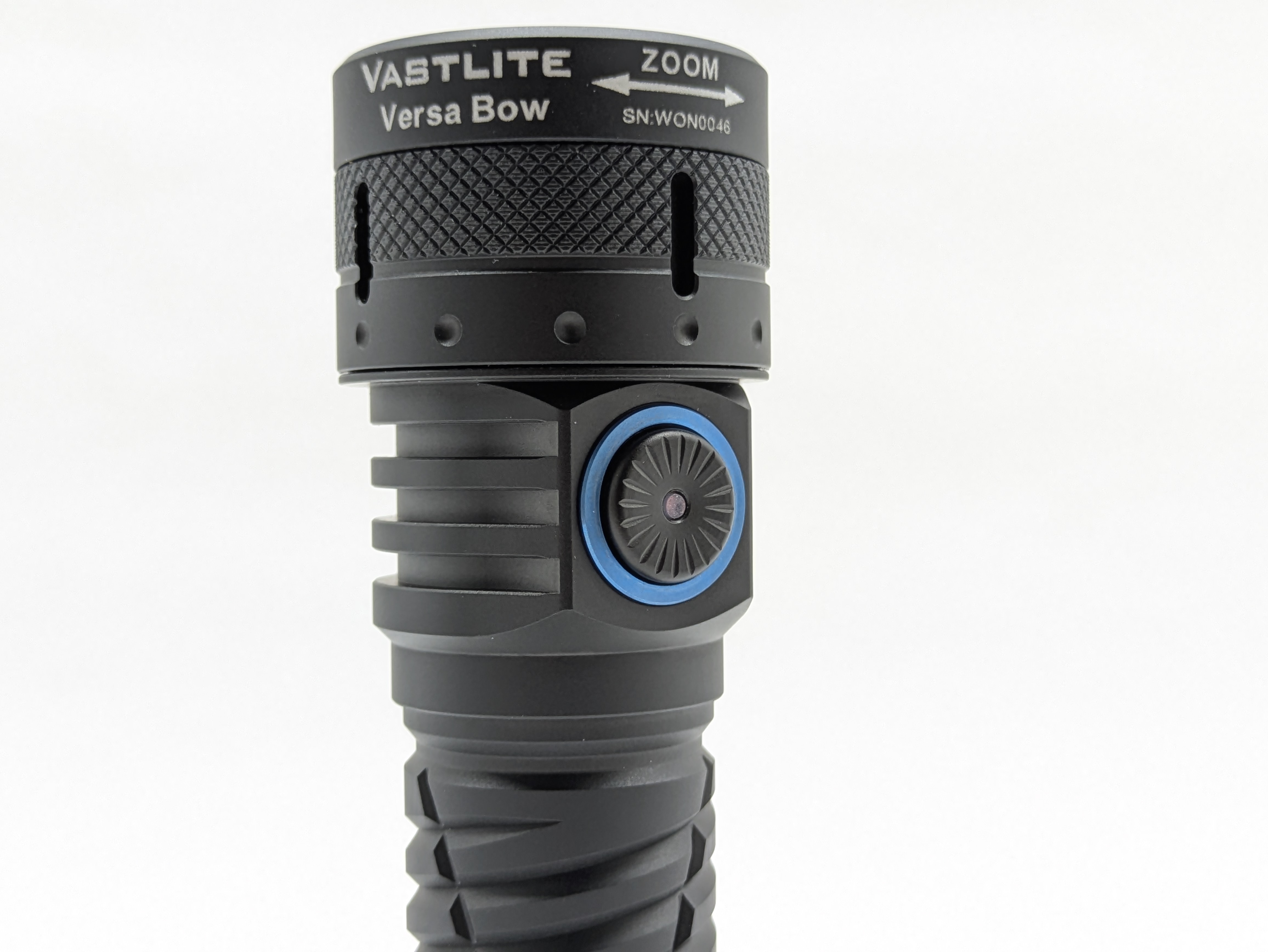 Vastlite Versa Bow Review – Compact Zooming LEP – Grizzly's Reviews